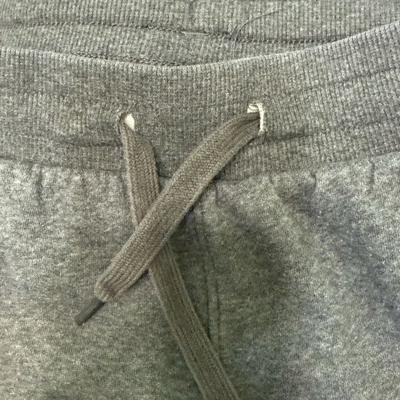 Under Armour Heather Gray Sweatpants - Picture 6 of 6